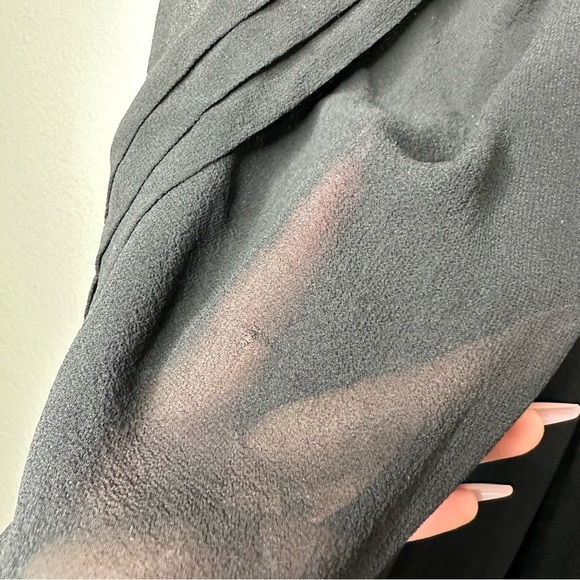 LEON MAX Women's Limited Edition Black Silk Dress Large Pleat Details Sleeveless - Picture 6 of 9